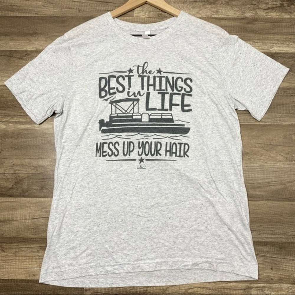 Bella Canvas Graphic Tee Size Large